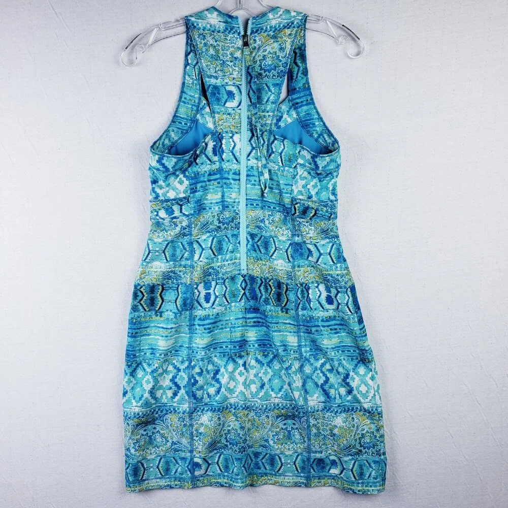 Title Nine Nimblene Dress Abstract Print size 2 Travel Sporty Active Pickleball